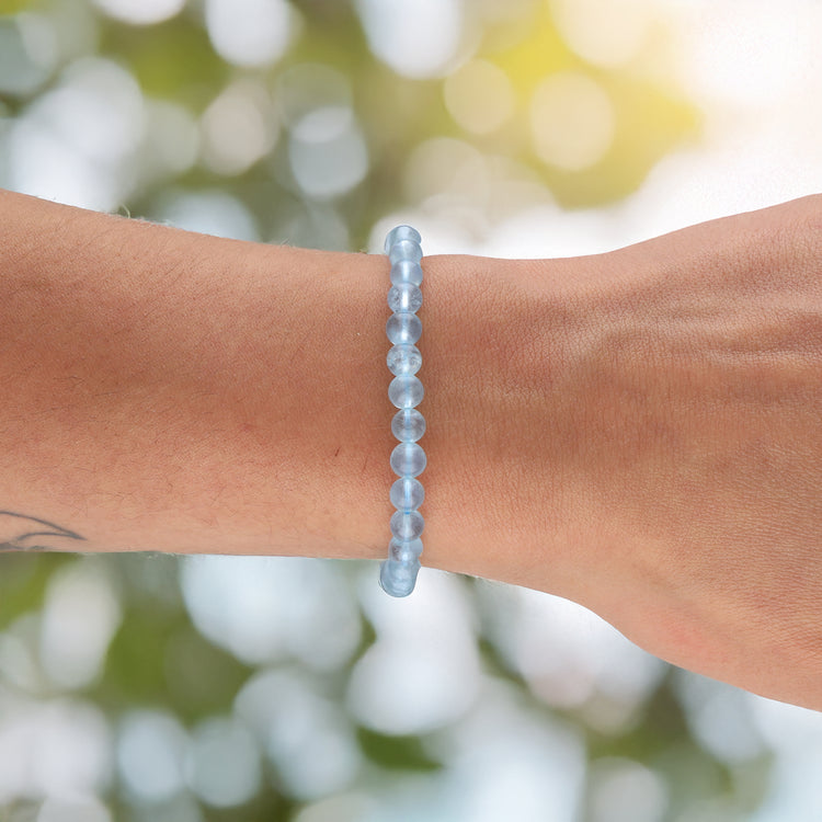 Aquamarine ball bracelet | 6 mm