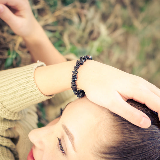 Shungite splinter bracelet