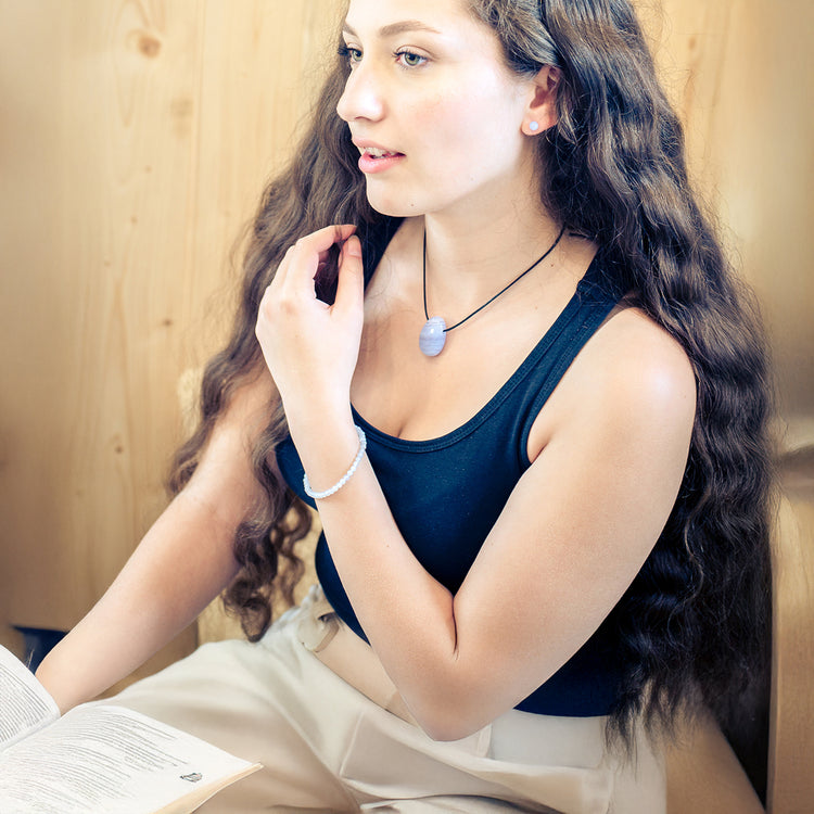 Chalcedony, blue mini bead bracelet | 4 mm