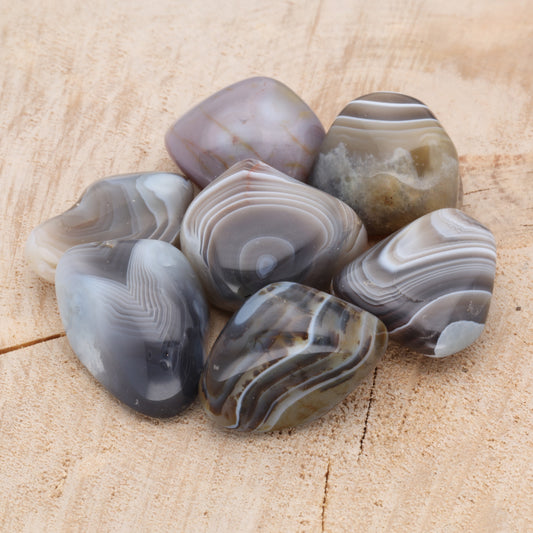 Agate (natural) tumbled stone