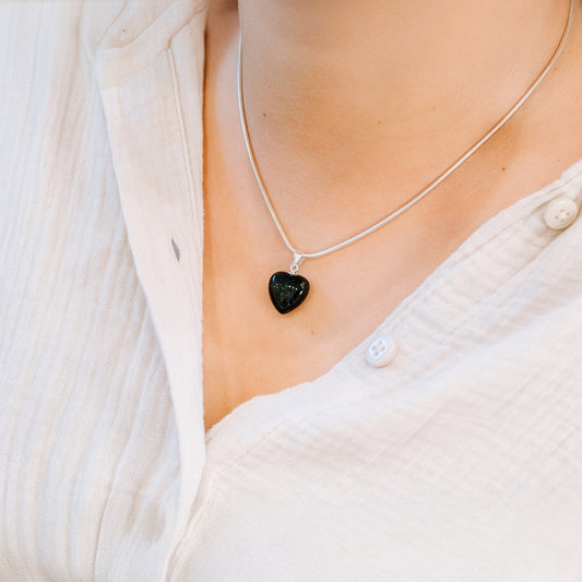 Tourmaline (Schörl) heart pendant | 2x2cm