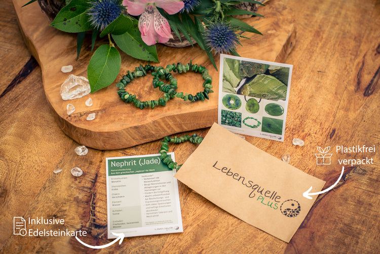 Jade (nephrite) chip bracelet