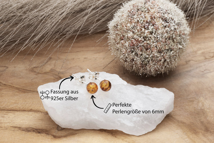 Amber stud earrings 6 mm | 925 silver