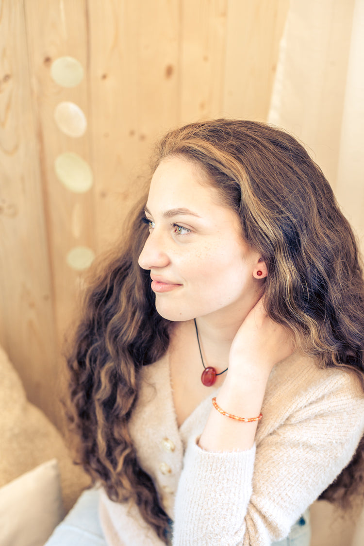 Carnelian stud earrings 6 mm | 925 silver