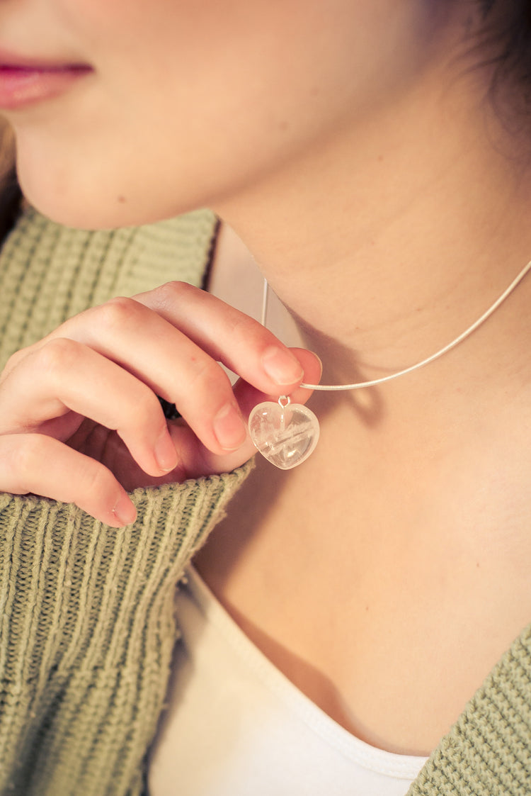 Rock crystal heart pendant | 2x2 cm