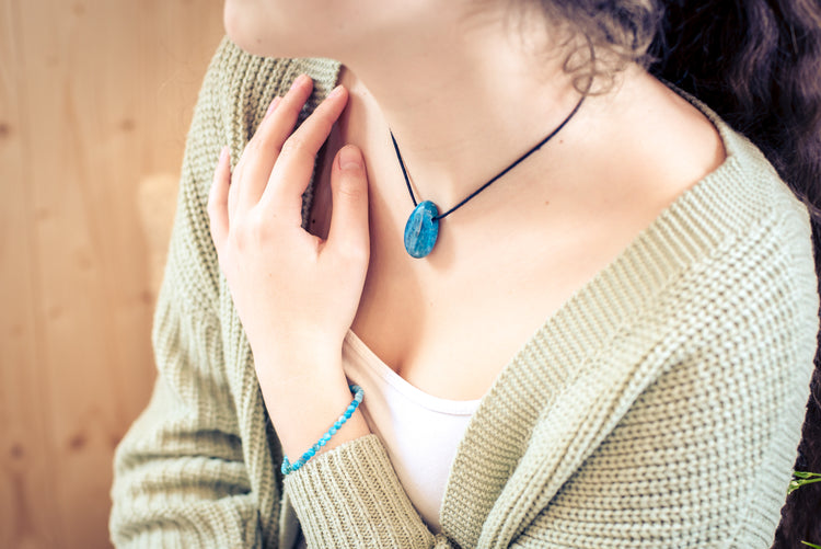 Apatite drop pendant
