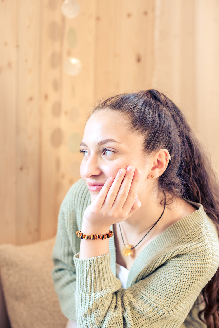 Amber stud earrings 6 mm | 925 silver