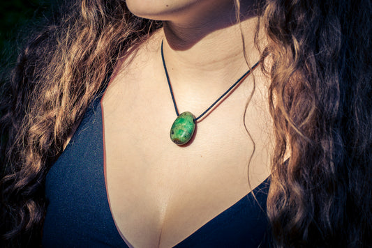 Chrysoprase drop pendant