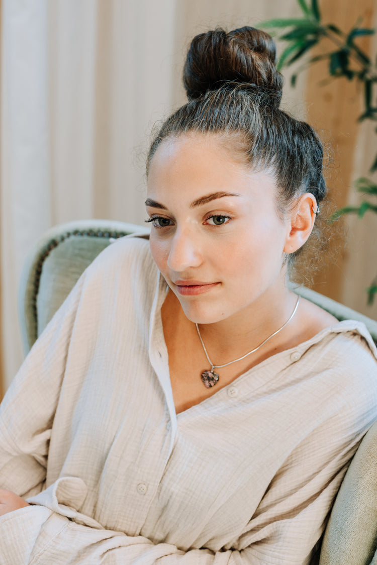 Rhodonite heart pendant | 2x2cm