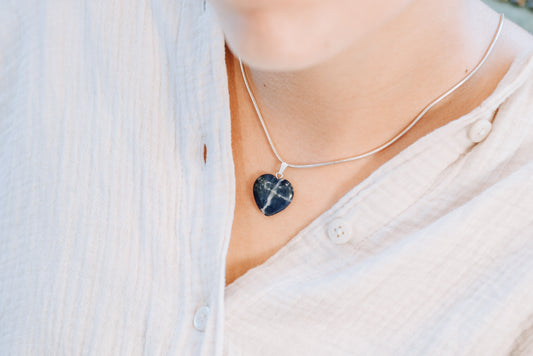 Sodalite heart pendant | 2x2cm