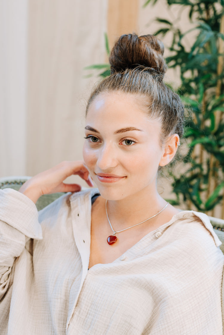 Carnelian heart pendant | 2x2 cm