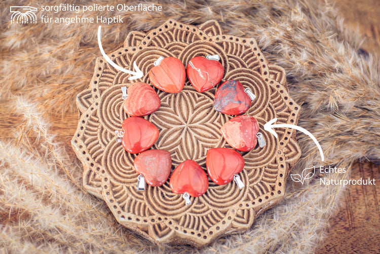 Jasper, red heart pendant | 2x2 cm