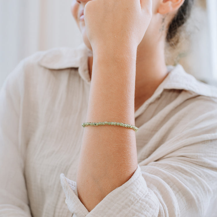 Peridot Bead Bracelet 4mm | With Silver Bead