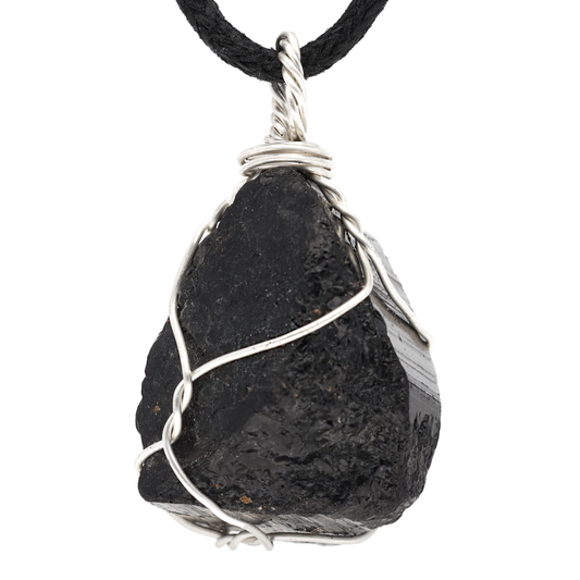 Tourmaline, black (Schorl) set rough stone pendant