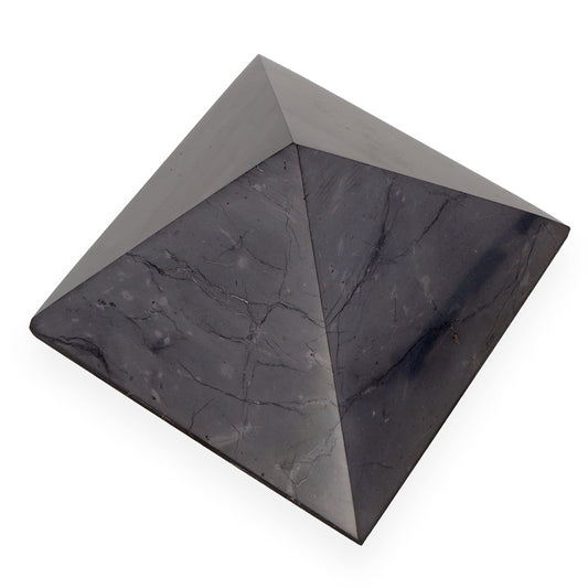 Shungite pyramid 3x3 cm