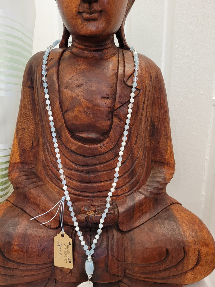 108 pearls Mala made of mother-of-pearl, Angel Aura and Aquamarin-handmade prayer chain for lightness, protection and heart connection