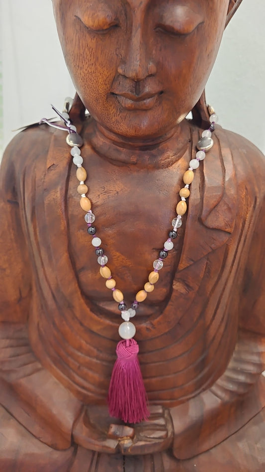 108 pearls Mala from Bergkristall, Jade, Granat and olive wood-handmade prayer chain for heart energy, clarity and vitality