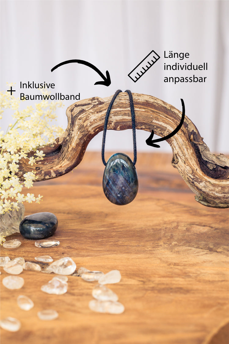 Labradorite drop pendant