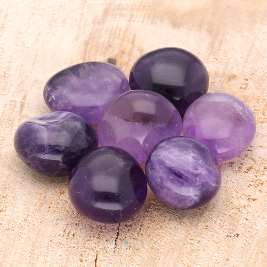 Amethyst tumbled stone