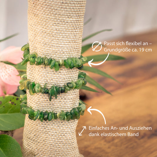 Jade (nephrite) chip bracelet