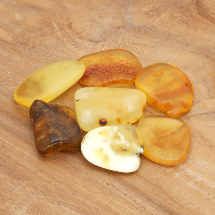 Amber tumbled stone