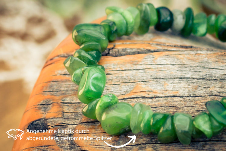 Jade (nephrite) chip bracelet