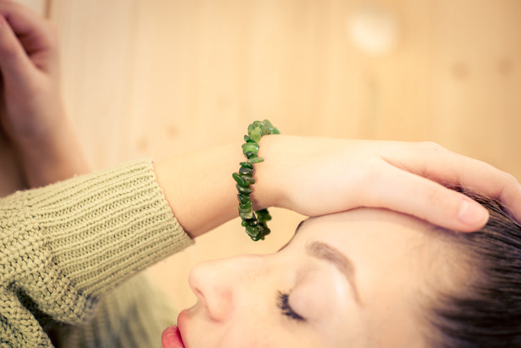 Jade (nephrite) chip bracelet