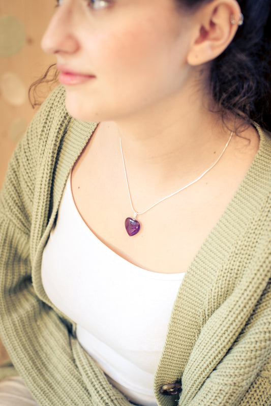 Amethyst heart pendant | 2x2 cm