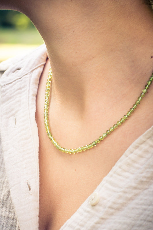 Peridot ball chain | Ø 4mm with 925 silver clasp | 45cm