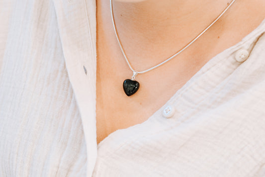 Tourmaline (Schörl) heart pendant | 2x2cm