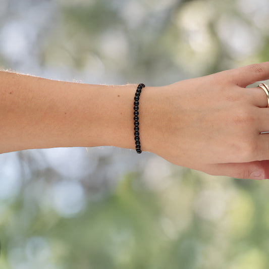 Onyx mini ball bracelet | 4 mm
