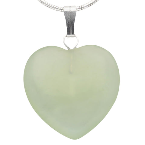 Jade Heart Pendant | 2x2 cm