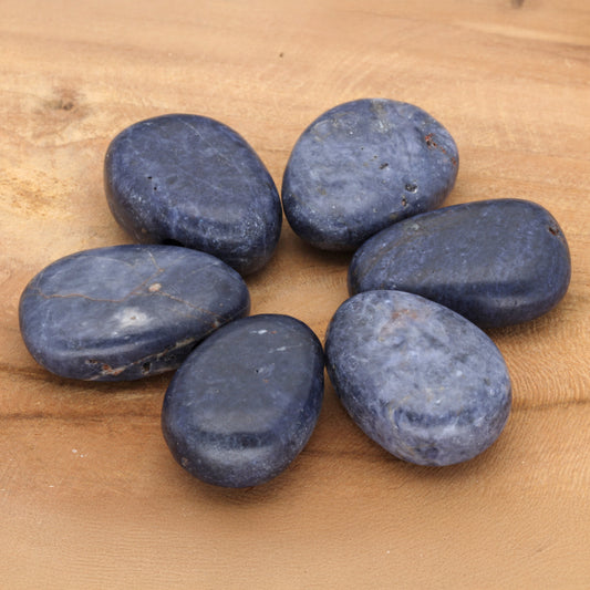 Sapphire drop pendant 
