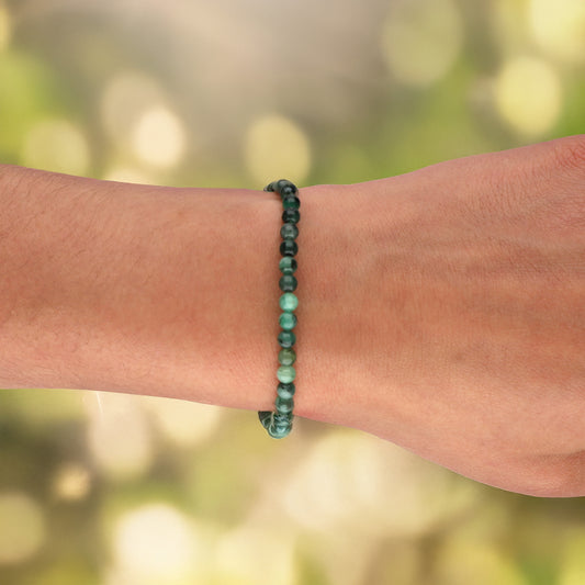 Emerald mini ball bracelet | 4 mm