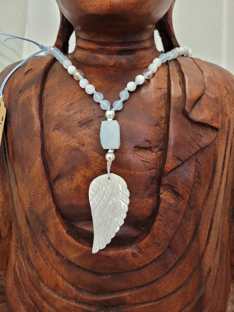 108 pearls Mala made of mother-of-pearl, Angel Aura and Aquamarin-handmade prayer chain for lightness, protection and heart connection