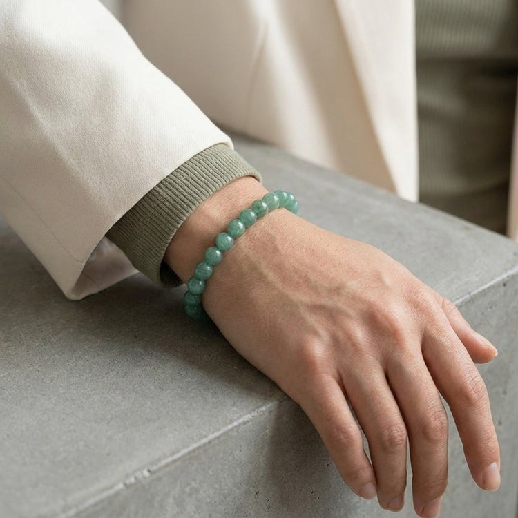 Aventurin, grün Kugelarmband | 8 mm — Lifestyle-Tragebild