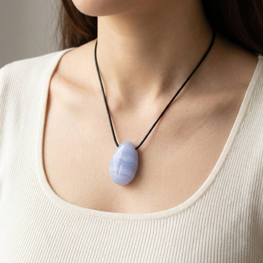 Chalcedon, blau Tropfenanhänger