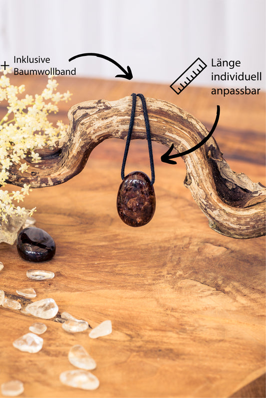 Garnet drop pendant