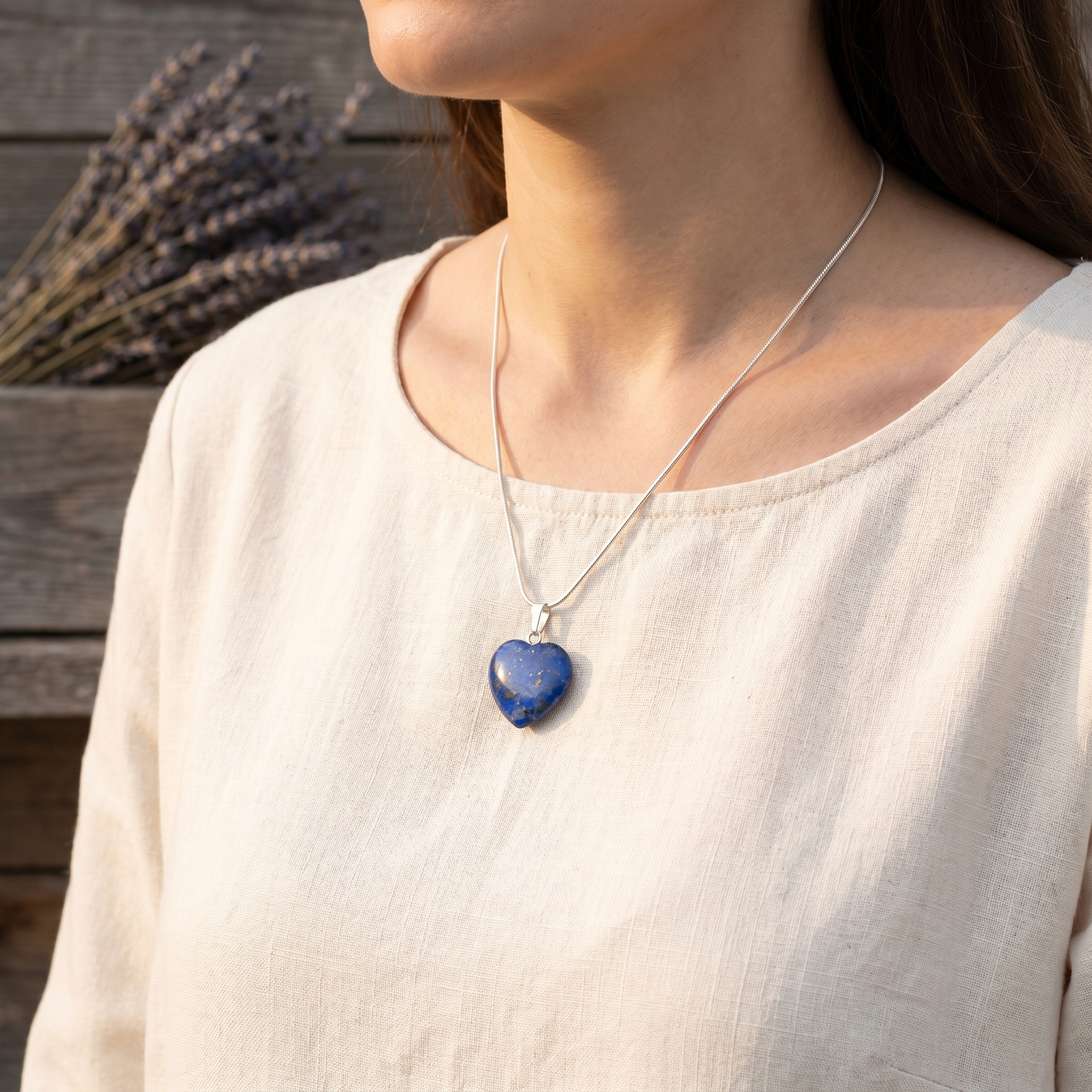 Lapis lazuli heart pendant | 2x2 cm