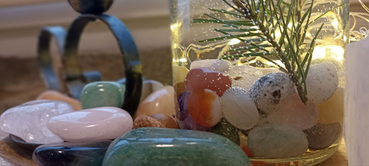 Colorful tumbled stone mix | With colorful bag | Size M