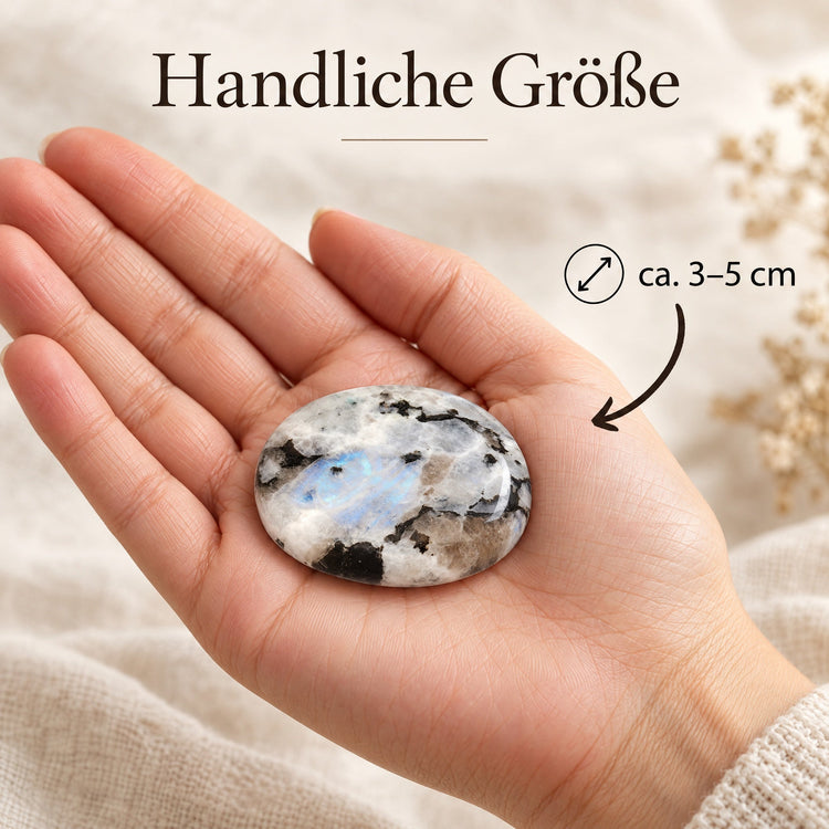 Regenbogen-Mondstein Scheibenstein | Handschmeichler Taschenstein – Größe in der Hand